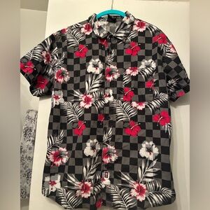 South Pole men’s short sleeve button down M checkerboard hibiscus